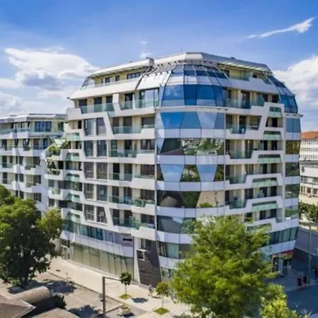 Apartamento *hot* Main Square Brand New Luxury