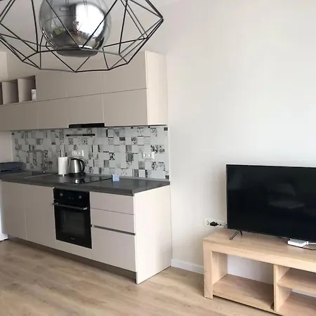 *hot* Main Square Brand New Luxury Appartamento