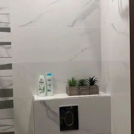 *hot* Main Square Brand New Luxury Μπουργκάς
